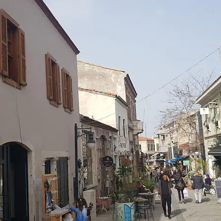 Chakra Aparthotel 3*